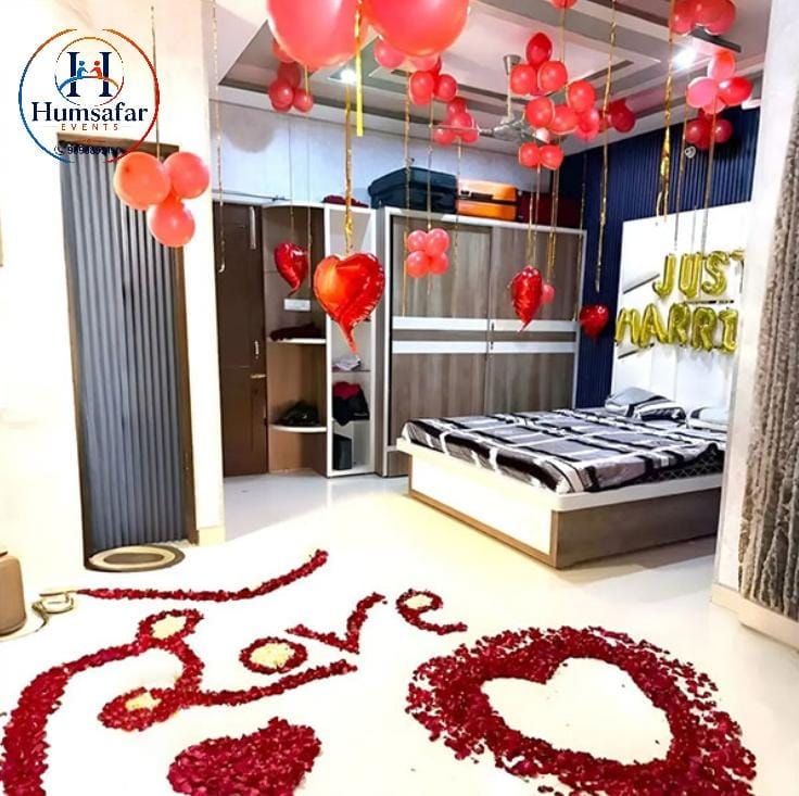 Just Married Floor Petal & Balloon Surprise