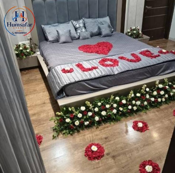 Floral Elegance "LOVE" Bedroom Decor