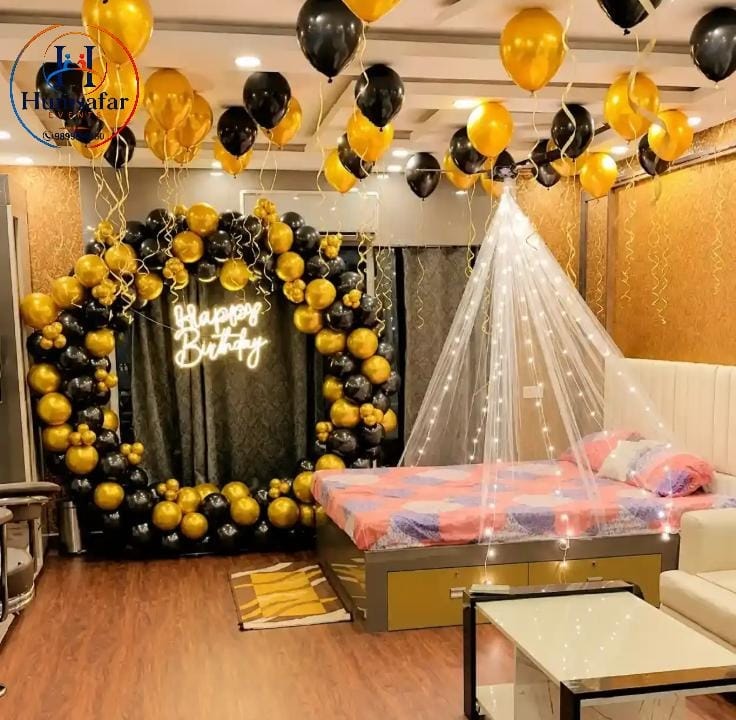 Black & Gold Birthday Arch Bedroom Setup