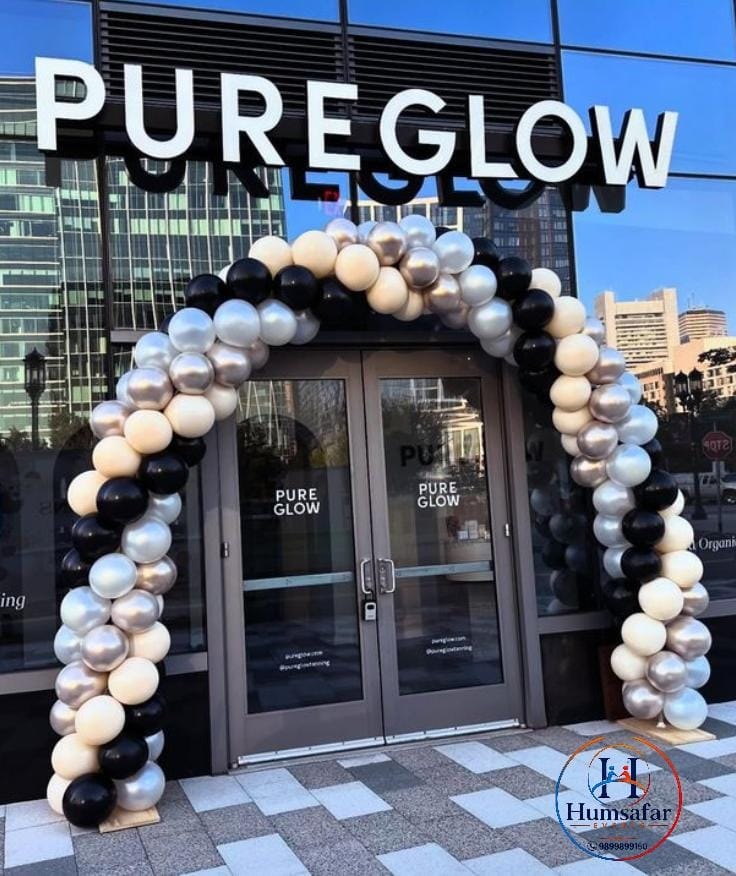 Storefront Balloon Arch Entrance