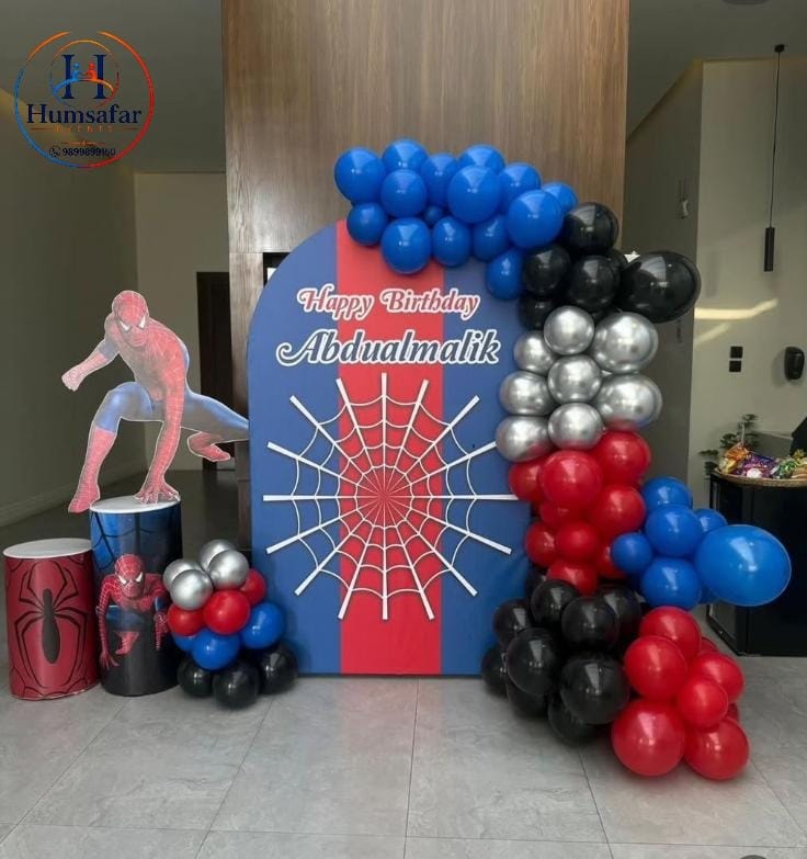 Abdualmalik's Spider-Man Arch & Plinth Display