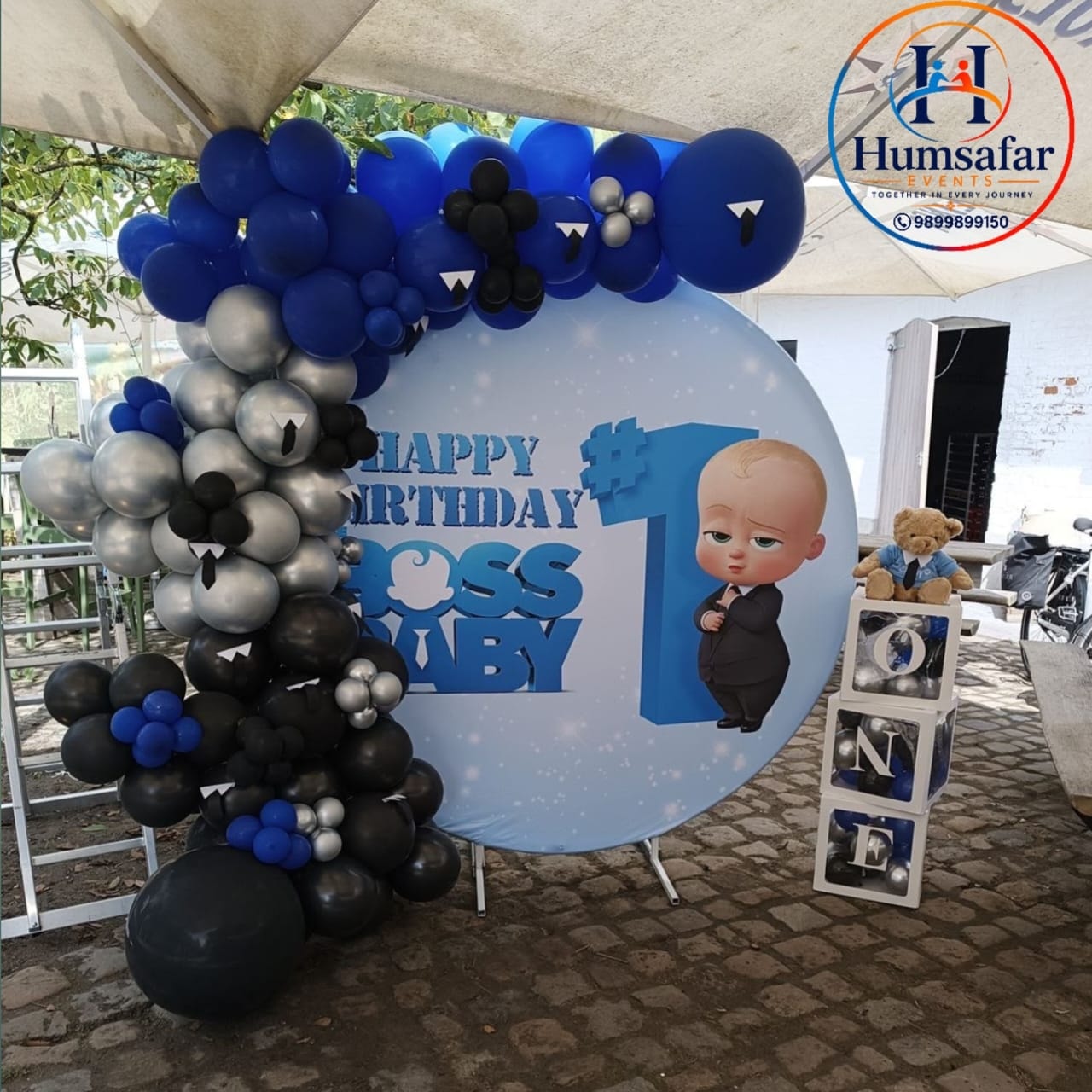 Outdoor Boss Baby Circle Arch with Letter Blocks